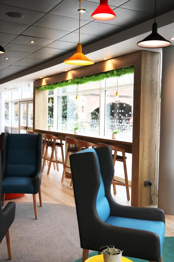 Holiday Inn Express, Chester Racecourse By Ihg Exteriör bild