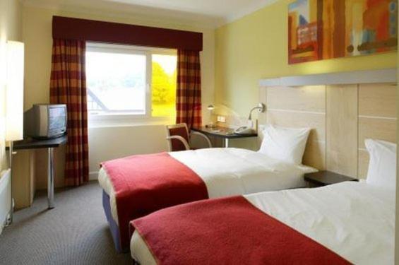 Holiday Inn Express, Chester Racecourse By Ihg Exteriör bild